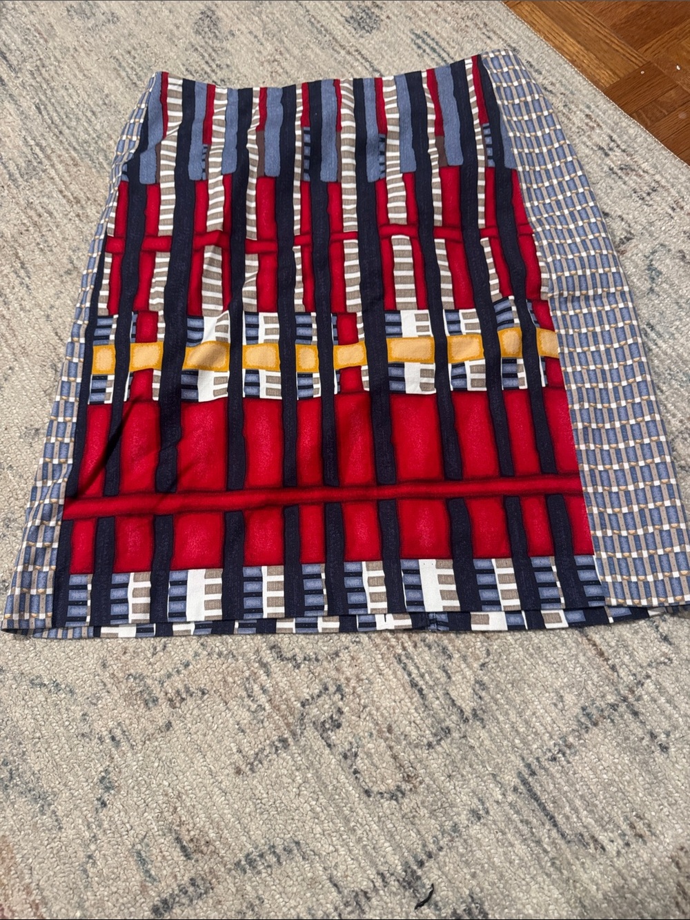 NIC+ZOE Red, Navy and Gold Patterned Pencil Skirt